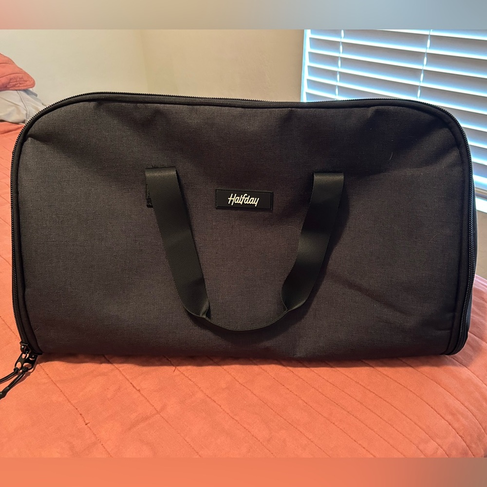 Halfday garment travel bag